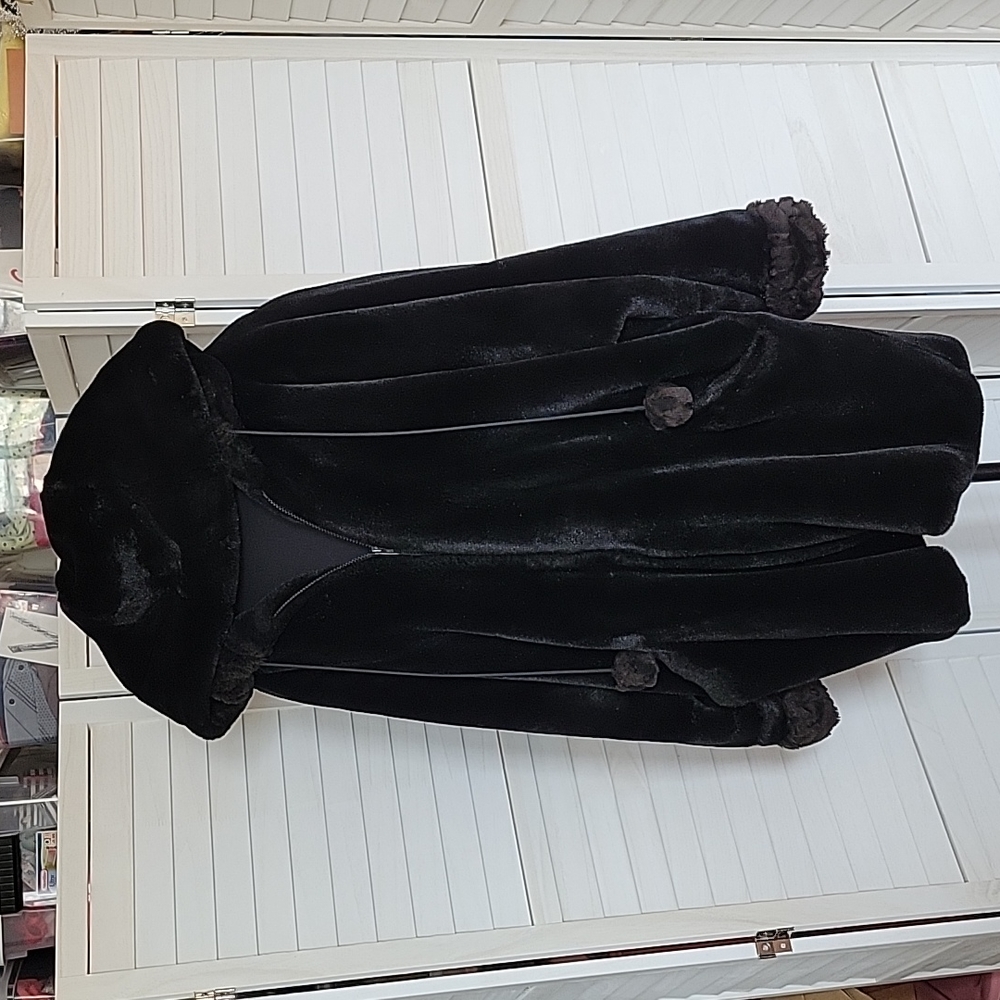 Furrrocious Faux Fur Coat - Picture 1 of 10